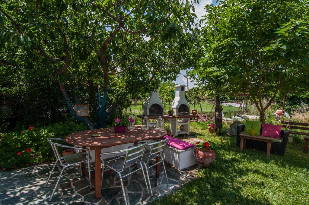 Isalos Велика Екстериор снимка